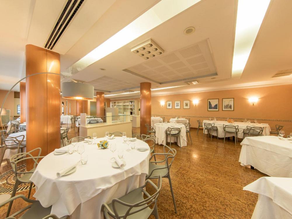Ristorante Hotel Lucia - 100 Mt Dal Mare Giulianova Extérieur photo